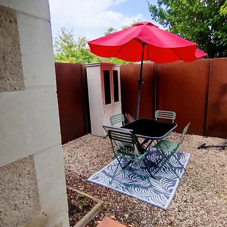 Aubance Dans Charmante Longere Avec Piscine En Partage Les Garennes-Sur-Loire