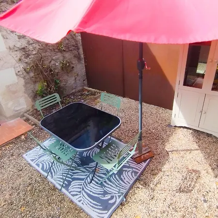 Aubance Dans Charmante Longere Avec Piscine En Partage Les Garennes-Sur-Loire