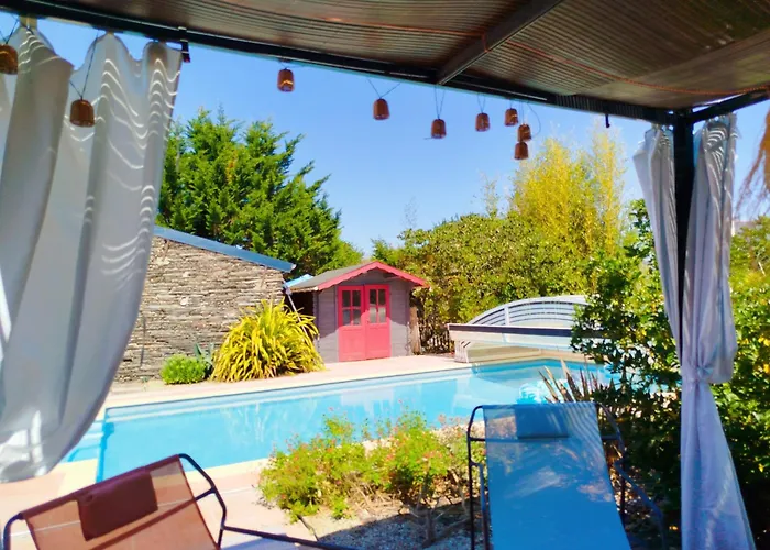 Aubance Dans Charmante Longere Avec Piscine En Partage *